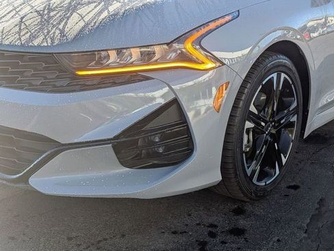 Used 2022 Kia K5 GT-Line image 9