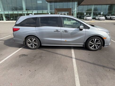 Used 2021 Honda Odyssey Touring image 8