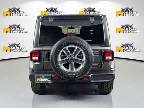 Used 2021 Jeep Wrangler Unlimited Sahara AWD/4WD image 6