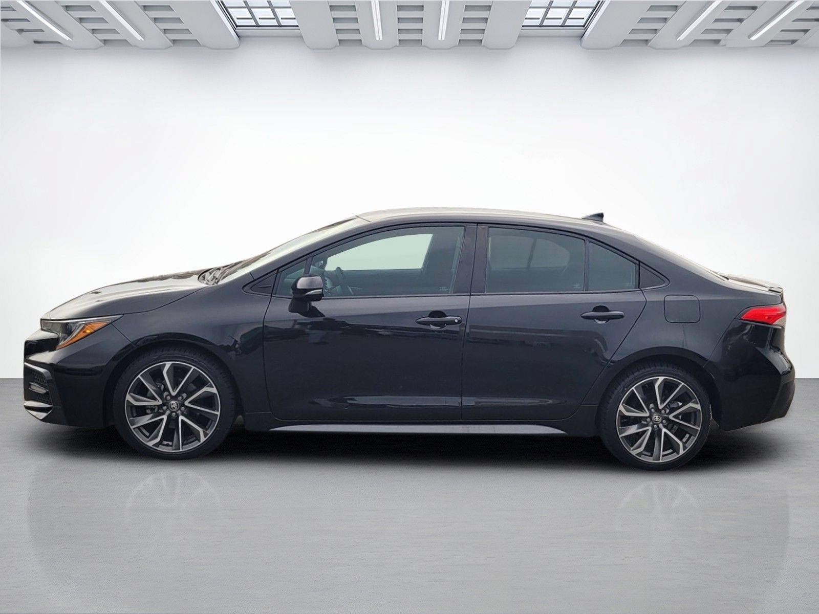 Used 2022 Toyota Corolla SE FWD image 7