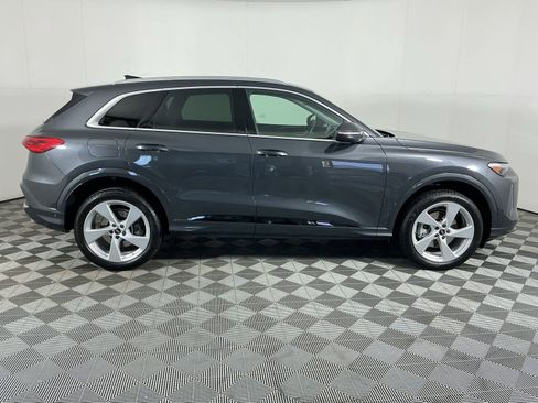Certified 2025 Audi Q5 Premium Plus w/ Premium Plus AWD/4WD image 10