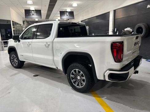 Used 2025 GMC Sierra 1500 AT4 image 4