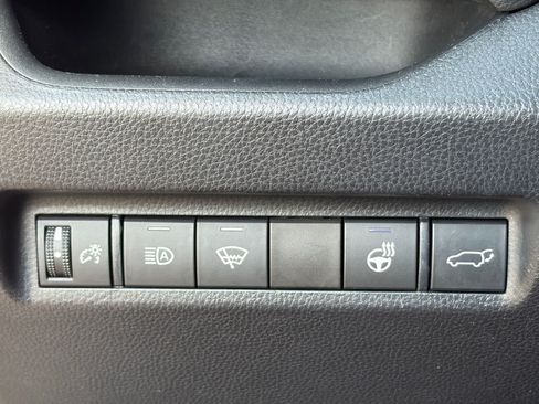 Used 2020 Toyota RAV4 XSE w/ XSE Grade Weather Package AWD/4WD image 18