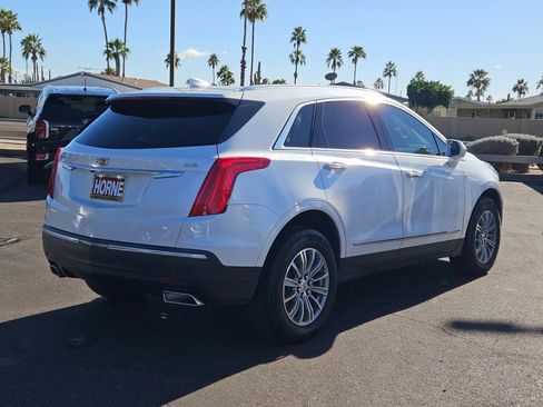 Used 2018 Cadillac XT5 Luxury w/ Driver Awareness Package image 5