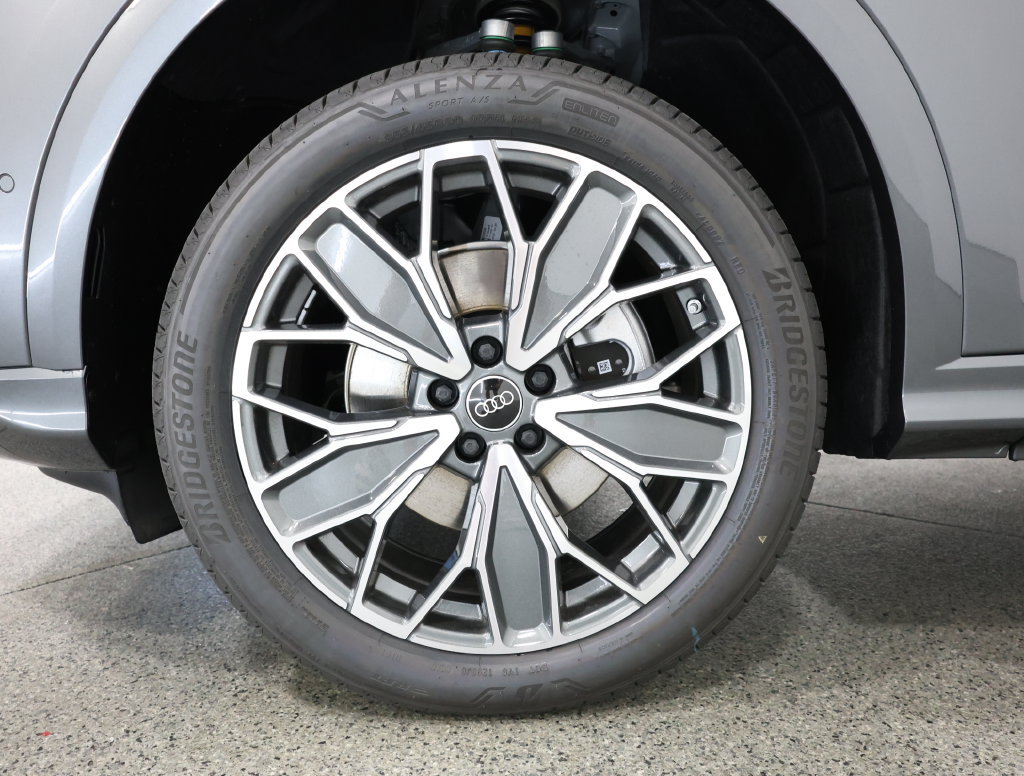 New 2026 Audi Q5 Premium Plus AWD/4WD image 5