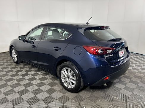 Used 2015 MAZDA MAZDA3 i Touring image 3