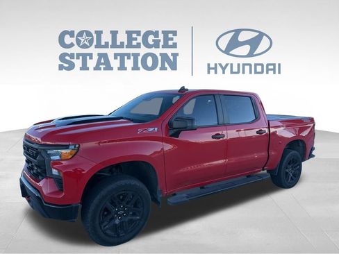 Used 2023 Chevrolet Silverado 1500 Custom Trail Boss w/ LPO, Dark Essentials Package image 12