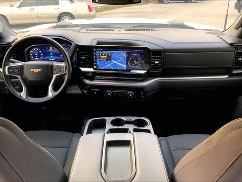 Used 2025 Chevrolet Silverado 2500 LT w/ Texas Edition image 32