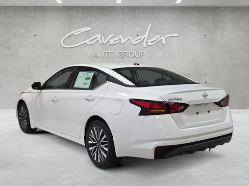 New 2026 Nissan Altima 2.5 SV FWD image 14