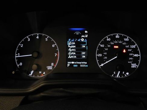 Used 2025 Toyota Corolla SE image 30