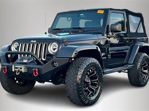 Used 2016 Jeep Wrangler Sahara w/ Connectivity Group image 2