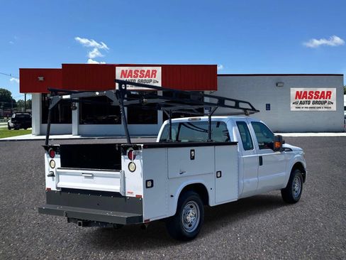 Used 2015 Ford F250 XL w/ Power Equipment Group RWD image 4