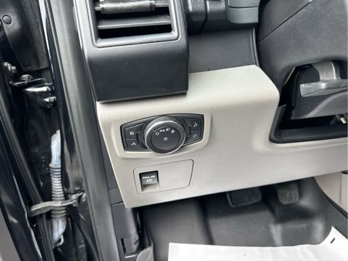 Used 2018 Ford F150 XL w/ Equipment Group 101A Mid image 17