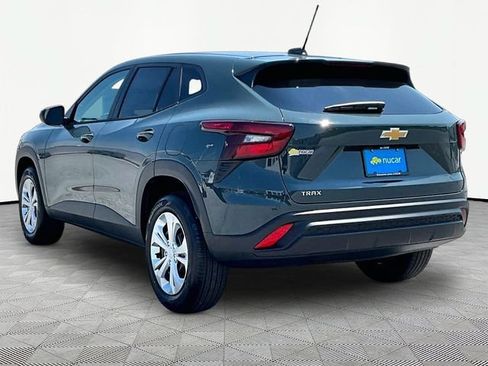 New 2026 Chevrolet Trax LS FWD image 4