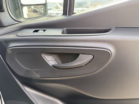 Used 2024 Mercedes-Benz Sprinter 3500 image 19