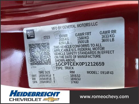 Used 2023 Chevrolet Colorado LT w/ LT Convenience Package AWD/4WD image 8