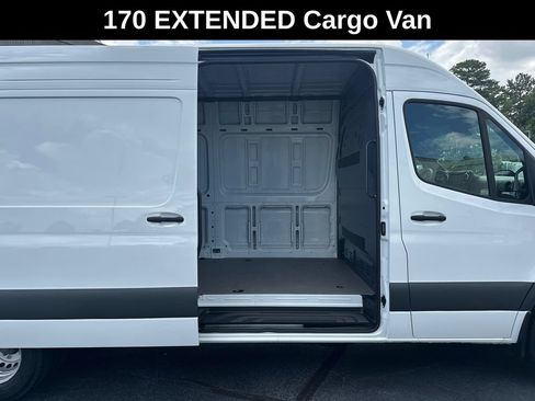 Used 2025 Mercedes-Benz Sprinter 3500 image 16