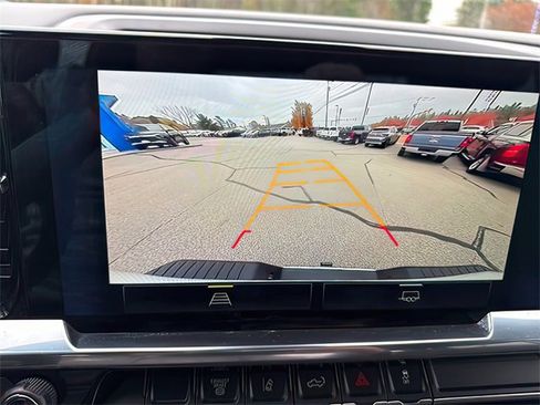 Used 2024 Chevrolet Silverado 2500 LT image 21