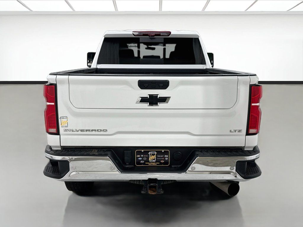 Used 2024 Chevrolet Silverado 2500 LTZ w/ LTZ Plus Package AWD/4WD image 6