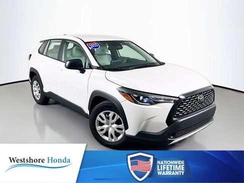 Used 2025 Toyota Corolla Cross L image 1