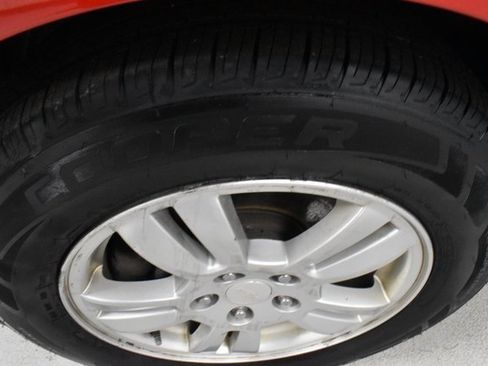 Used 2013 Chevrolet Sonic LT image 9