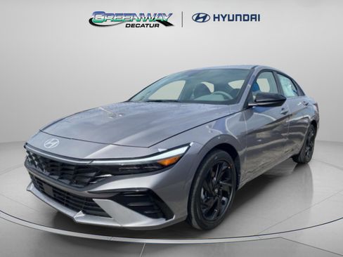 New 2026 Hyundai Elantra SEL Sport FWD image 3