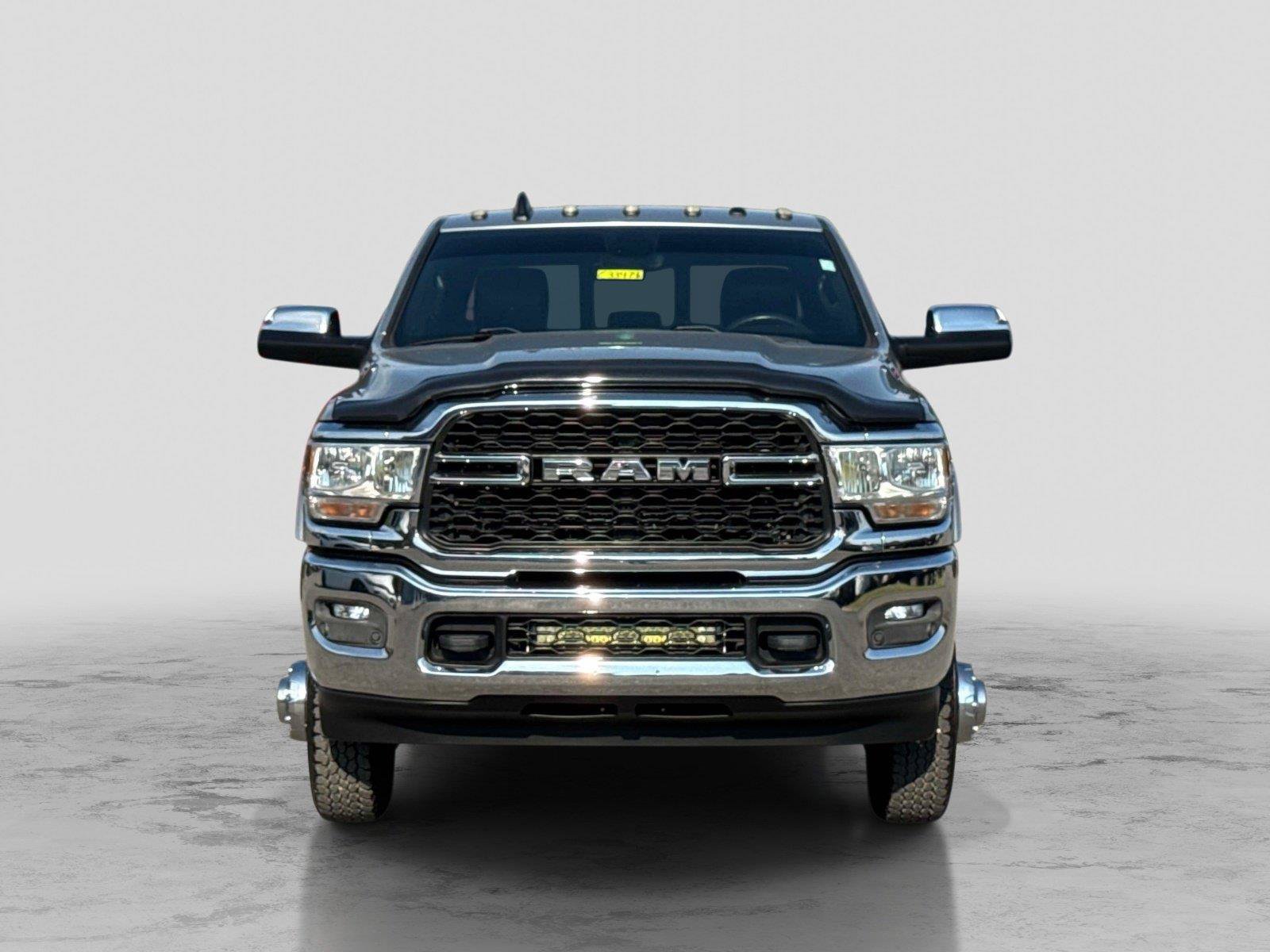 Used 2022 RAM 3500 Tradesman AWD/4WD image 2