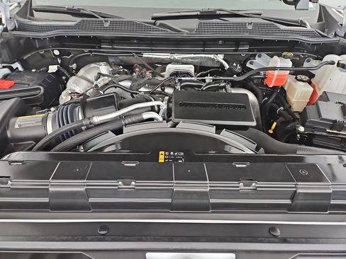 Certified 2025 Chevrolet Silverado 2500 High Country w/ Technology Package AWD/4WD image 37