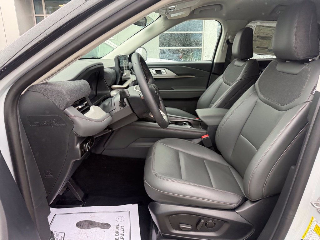 Used 2026 Ford Explorer Active w/ Active Comfort Package AWD/4WD image 47