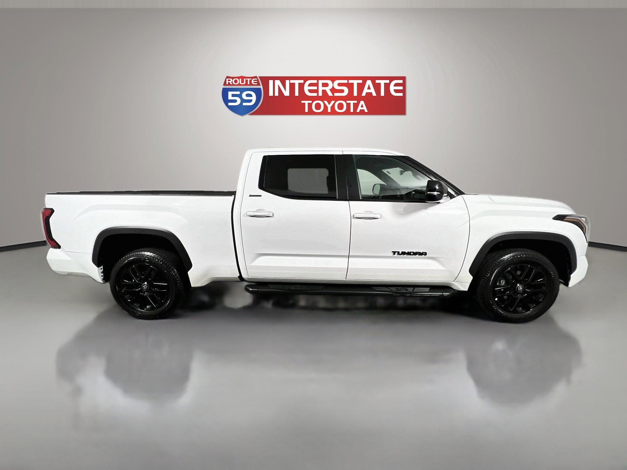 Used 2026 Toyota Tundra Limited AWD/4WD image 8