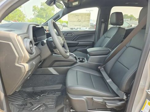 New 2026 Chevrolet Colorado W/T w/ WT Custom Package AWD/4WD image 11