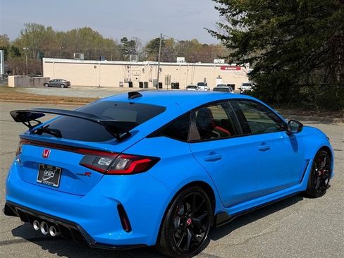 Used 2025 Honda Civic Type R image 6