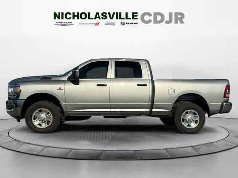 Used 2024 RAM 3500 Tradesman w/ Chrome Appearance Group image 2