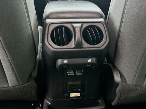 Used 2024 Jeep Wrangler Unlimited Sahara AWD/4WD image 26
