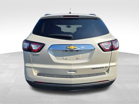 Used 2015 Chevrolet Traverse LT w/ Style and Technology Package FWD image 13