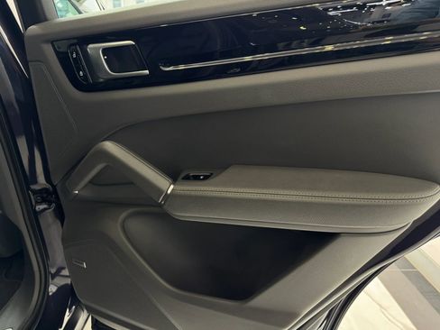 Used 2019 Porsche Cayenne S AWD/4WD image 26