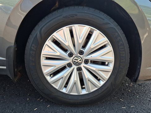 Used 2019 Volkswagen Jetta S w/ Driver Assistance Package FWD image 4