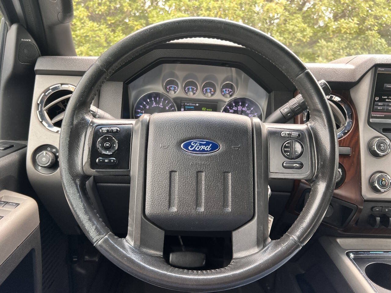 Used 2016 Ford F250 Lariat w/ Lariat Interior Package AWD/4WD image 24
