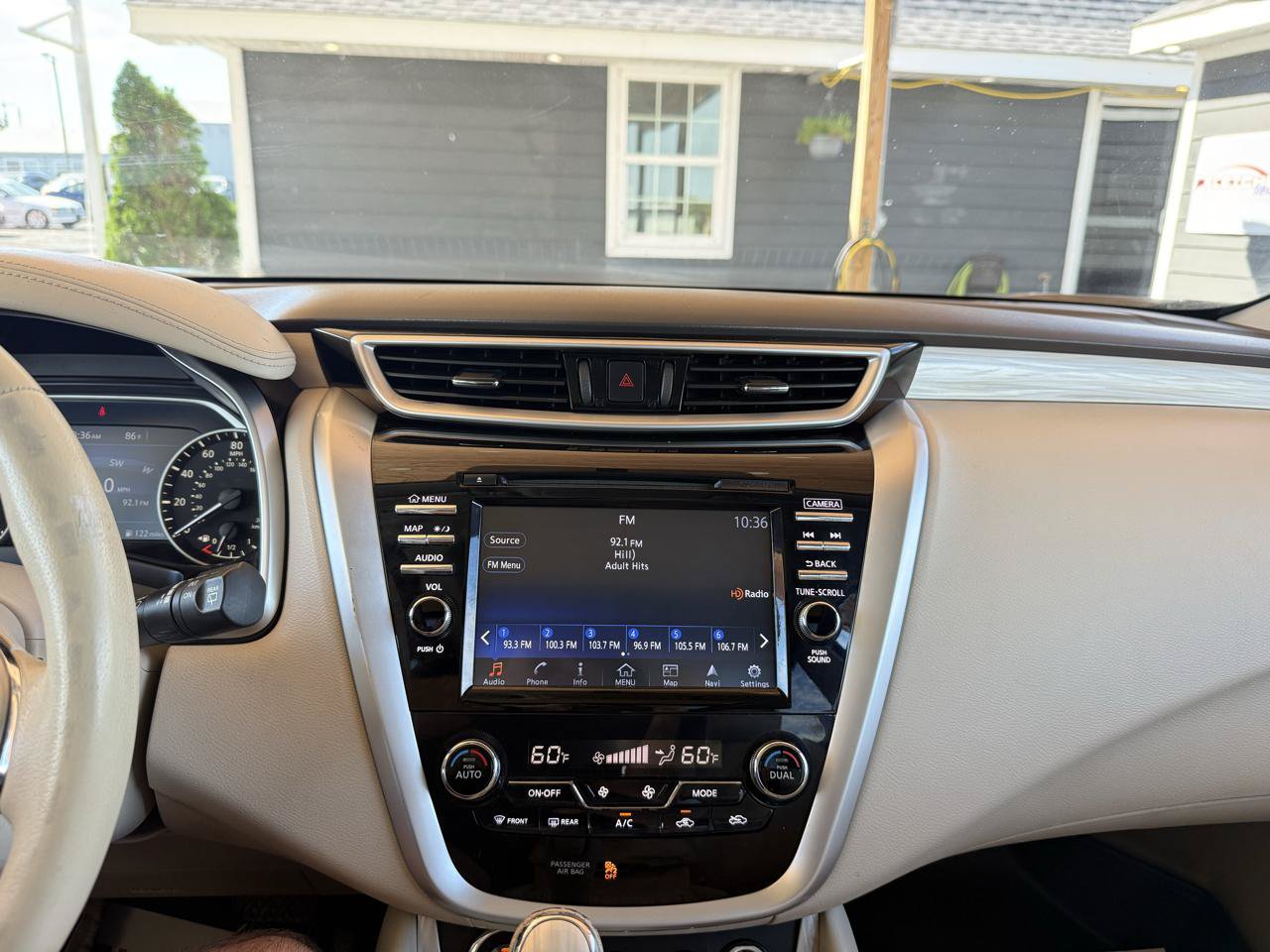 Used 2015 Nissan Murano Platinum w/ Platinum Technology Package AWD/4WD image 34