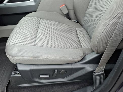 Used 2019 Ford F150 XLT w/ Equipment Group 302A Luxury AWD/4WD image 22