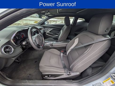 Used 2018 Chevrolet Camaro SS RWD image 10