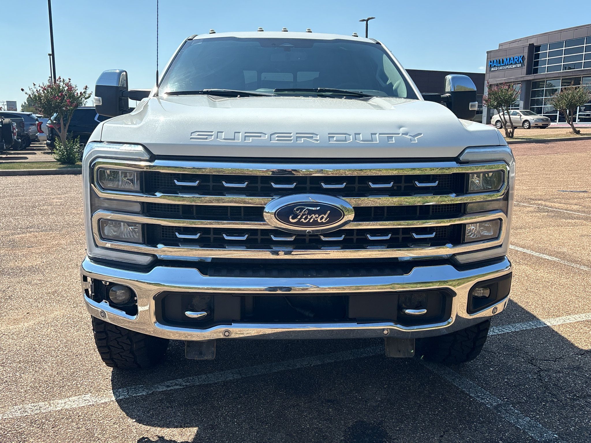 Used 2023 Ford F250 Lariat w/ Lariat Ultimate Package AWD/4WD image 2