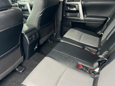 Used 2022 Toyota 4Runner SR5 Premium image 12