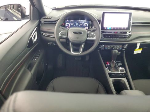 New 2026 Jeep Compass Trailhawk w/ Sun, Sound & Navigation Group AWD/4WD image 15