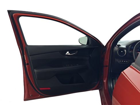 Used 2020 Kia Forte GT-Line image 31