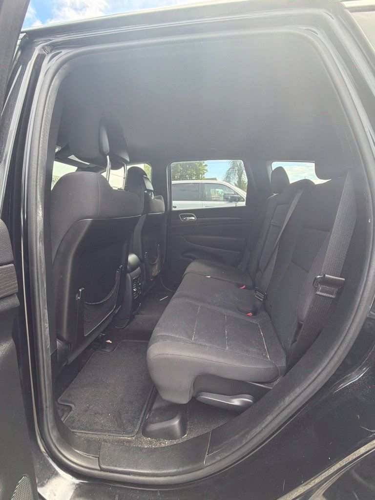 Used 2015 Jeep Grand Cherokee Laredo w/ Quick Order Package 23E RWD image 9