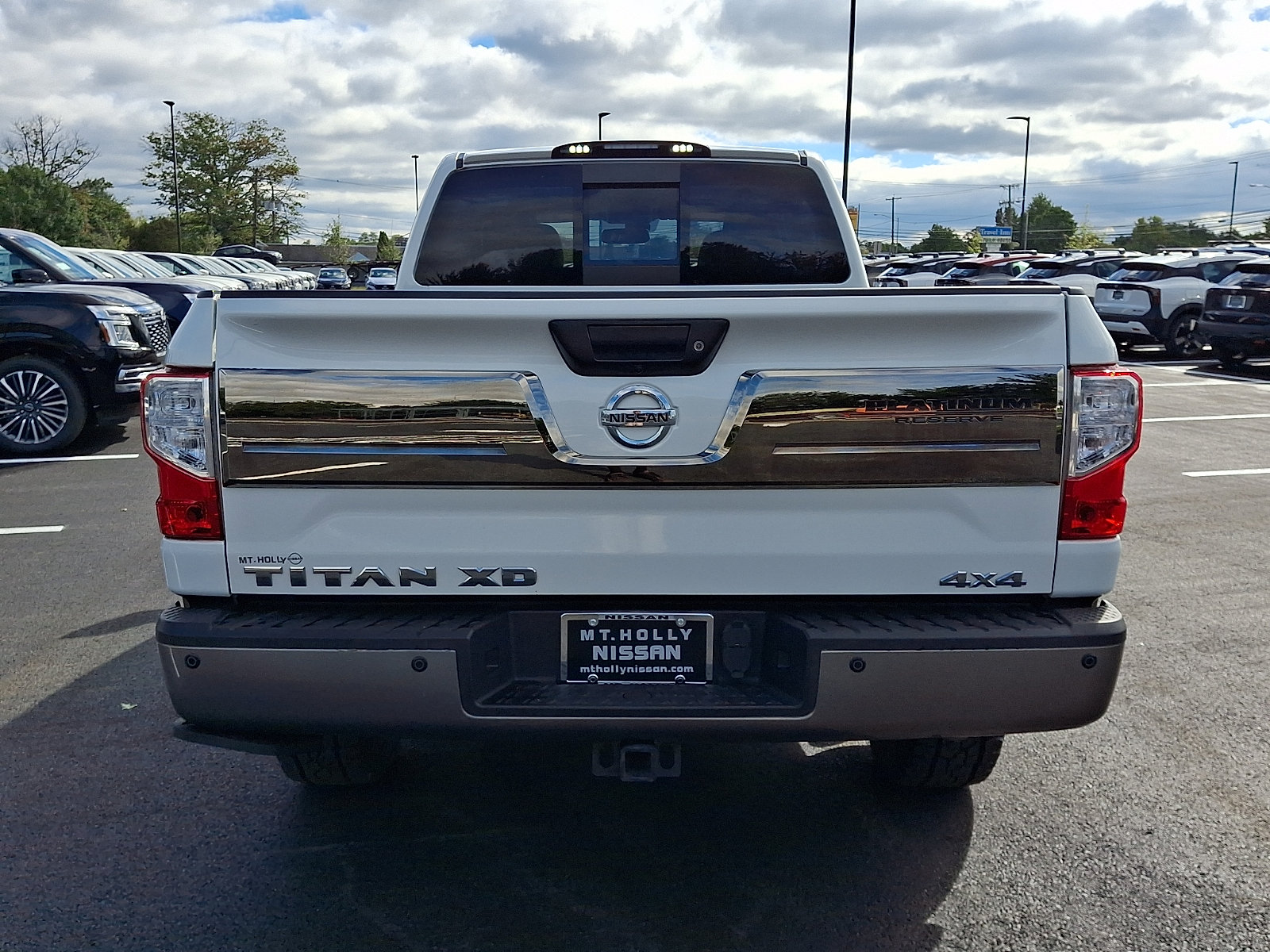 Used 2019 Nissan Titan Platinum Reserve w/ Platinum Utility Package AWD/4WD image 6