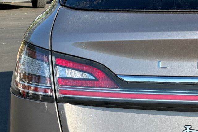 Used 2021 Lincoln Nautilus Reserve FWD image 49