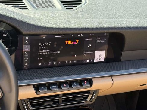 Used 2020 Porsche 911 Carrera image 11