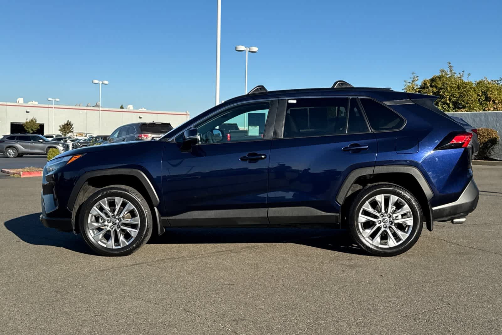 Used 2024 Toyota RAV4 XLE Premium w/ Weather Package AWD/4WD image 9